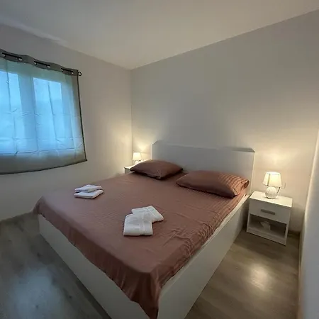 Zvonimir Apartment