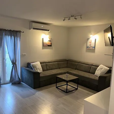 Zvonimir Apartment Split